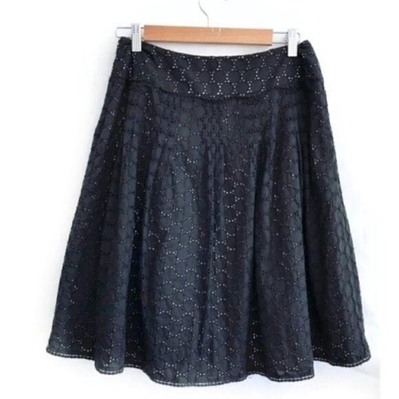 Ann Taylor black eyelet coton skirt, size 4 - Picture 1 of 6